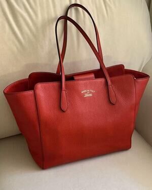 Gucci Swing Tote Red Pebbled Leather Medium Shoulder Bag 354397 Italy